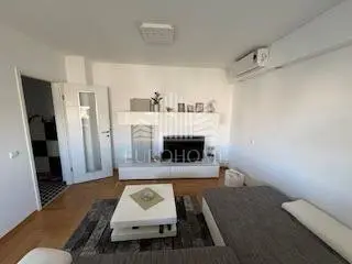 Stan 46 m², Travno - terasa 18 m² i lift - 4