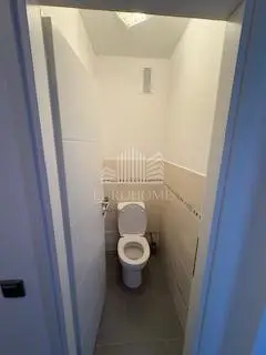 Stan 46 m², Travno - terasa 18 m² i lift - 17