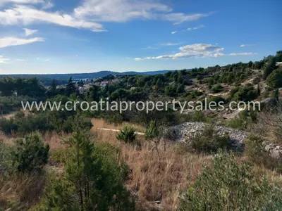 Building plot 1,799 m², Otok Brač - quiet location - 4