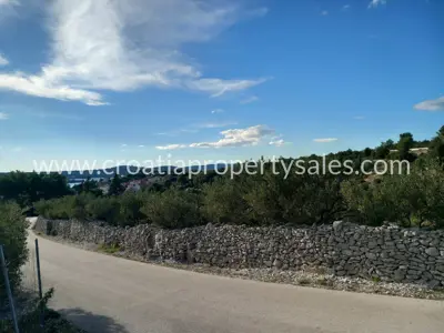 Building plot 1,799 m², Otok Brač - quiet location - 9