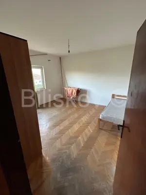 House 296 m², Prisoje - legalized family house - 11