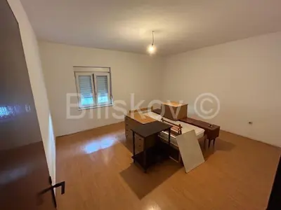 House 296 m², Prisoje - legalized family house - 12