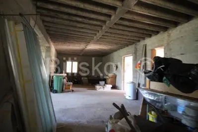 House 296 m², Prisoje - legalized family house - 19