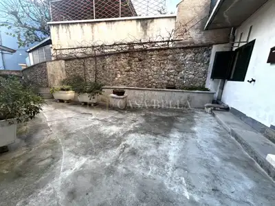 Kamena kuća u Crikvenici, 80 m od mora i krovna terasa - 15