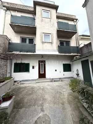 Kamena kuća u Crikvenici, 80 m od mora i krovna terasa
