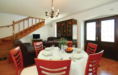Kamena kuća u Višnjanu, 2 spavaće sobe i balkon 12 m² - 3