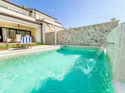 Villa 220 m², Umag - 120 m from the sea and beach - 2