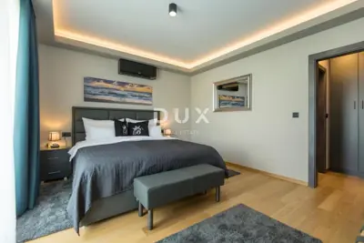 Doppelhaushälfte 160 m², Poreč - Garten und 2 Parkplätze - 10