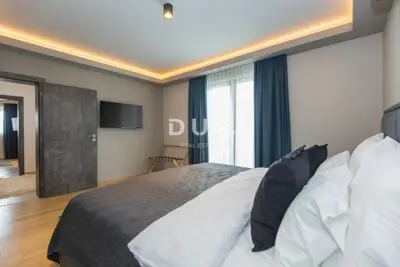 Doppelhaushälfte 160 m², Poreč - Garten und 2 Parkplätze - 9