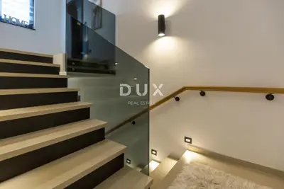 Doppelhaushälfte 160 m², Poreč - Garten und 2 Parkplätze - 7