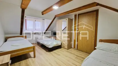 Immobilie im Herzen von Lika, Pool, Jacuzzi, Sauna, Aussicht, Gospić, 290 m² - 9