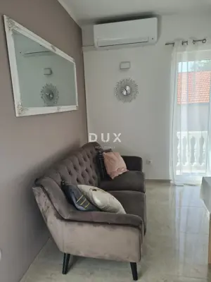 House 185 m², Zemunik Donji - two residential floors - 22