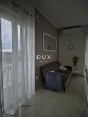 House 185 m², Zemunik Donji - two residential floors - 19