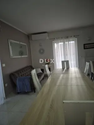 House 185 m², Zemunik Donji - two residential floors - 20