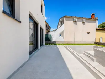 Haus zum Kauf in Rovinj, 198,2 m² - 6