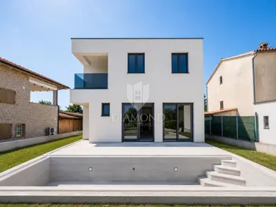 Haus zum Kauf in Rovinj, 198,2 m² - 2