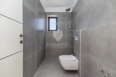 Haus zum Kauf in Rovinj, 198,2 m² - 21