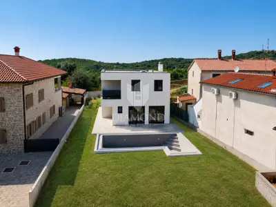 Kuća 198 m², Rovinj - bazen i mirno okruženje