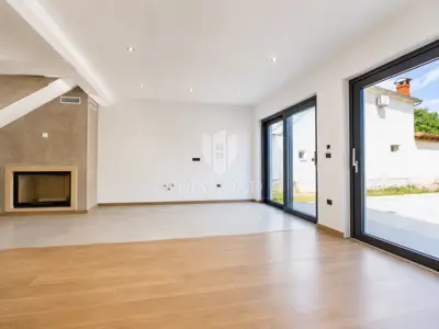 Haus zum Kauf in Rovinj, 198,2 m² - 8