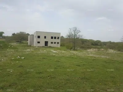 Building land 29,456 m², Barban - existing hall 688 m² - 5