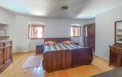 Stone house 110 m², Buzet - quiet settlement - 17