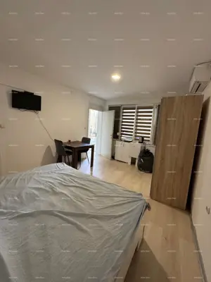 Kuća u Medulinu, centar, 2 etaže i 2 dijela - 9