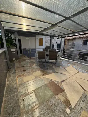 Kuća u Medulinu, centar, 2 etaže i 2 dijela - 5