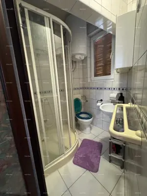 Kuća u Medulinu, centar, 2 etaže i 2 dijela - 14
