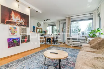 Stan 108 m², Jarun, vrt 53 m² i parkirno mjesto