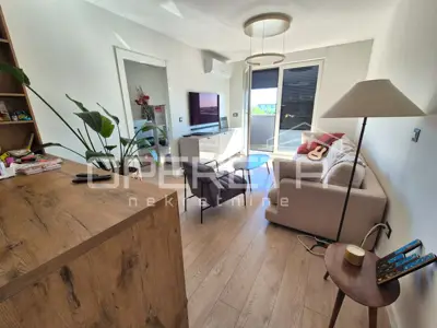 Stan 52 m², Sveta Klara - 3 sobe, lođa i lift - 1