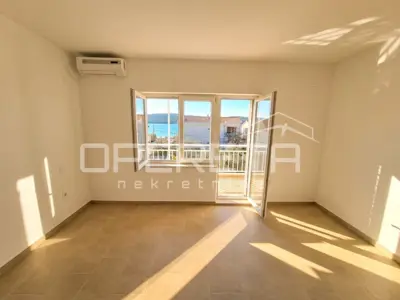 Kuća 835 m², Zablaće kraj Šibenika, 2. red od mora - 12