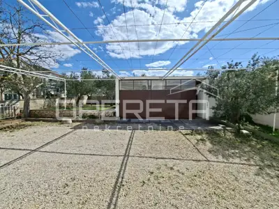 Kuća 835 m², Zablaće kraj Šibenika, 2. red od mora - 4