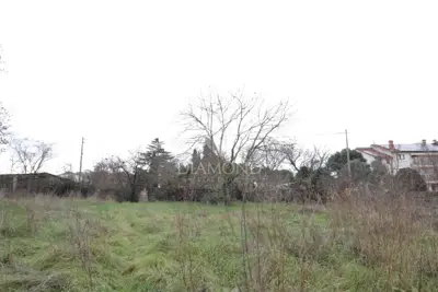 Building plot 930 m², Rovinj - quiet location - 2
