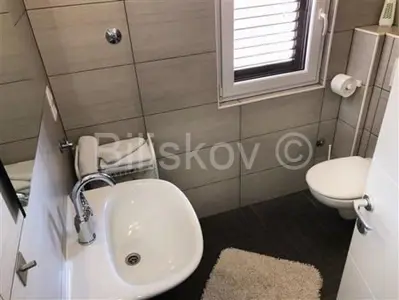 Omiš, Haus zum Verkauf 50 m vom Meer, Panoramablick - 12