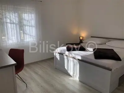 Omiš, Haus zum Verkauf 50 m vom Meer, Panoramablick - 9