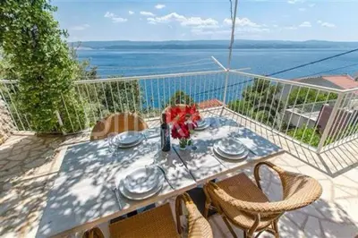 Omiš, house for sale 50 m from the sea, panoramic sea view