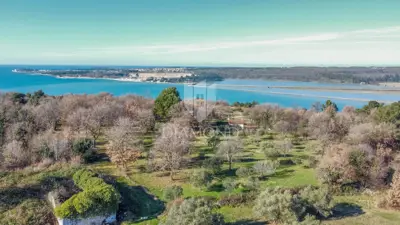 Beautiful plot with panoramic sea views - 4