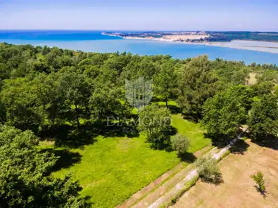 Beautiful plot with panoramic sea views - 6
