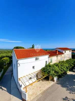 Stone house 131 m², Valtura - sea view - 20