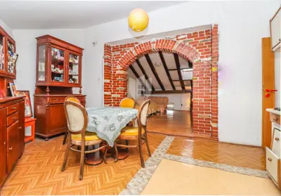 Wohnung 122 m², Pula Centar - Dachgeschoss eines alten österreichisch-ungarischen Hauses - 2