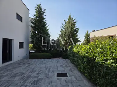 Villas 700 m², Novalja - 5* complex and private pools - 15
