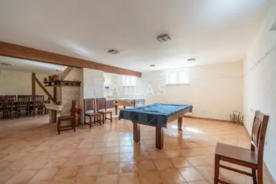 Kaštelir - villa with four apartments and a pool - 17