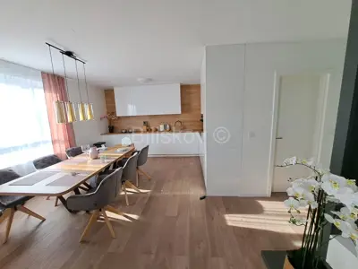 Stan 94 m², Špansko - svijetao, balkon i lift - 1