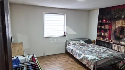 Kuća 222 m², Ciglenica Zagorska - dvije stambene jedinice - 6