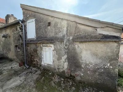 Haus in Bribir, ruhige Lage und Atriumhof - 3