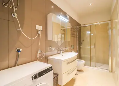 Apartment 55 m², Rovinj center - first row to the sea - 10