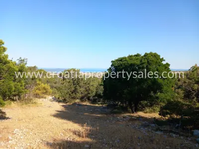 Landwirtschaftsfläche 70.750 m², Insel Brač, Zufahrt mit Fahrzeugen - 4