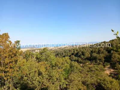 Landwirtschaftsfläche 70.750 m², Insel Brač, Zufahrt mit Fahrzeugen - 2