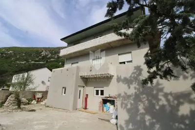 House 300 m², Labin - near the sea and beach