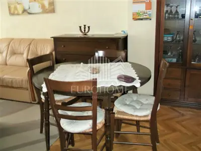 Stan, Srednjaci, 4. kat s liftom i lođom - 10